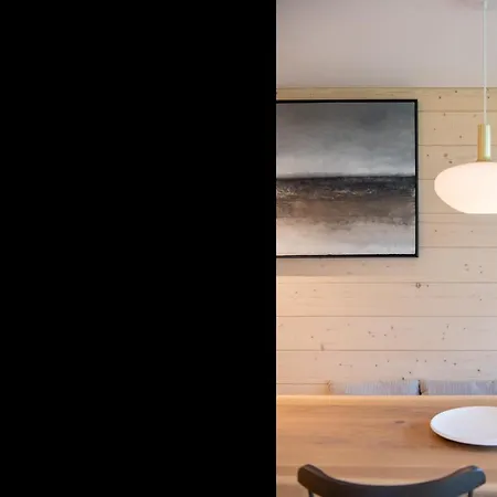 Iris Apartment